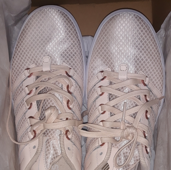 Womans K Swiss - Picture 4 of 4